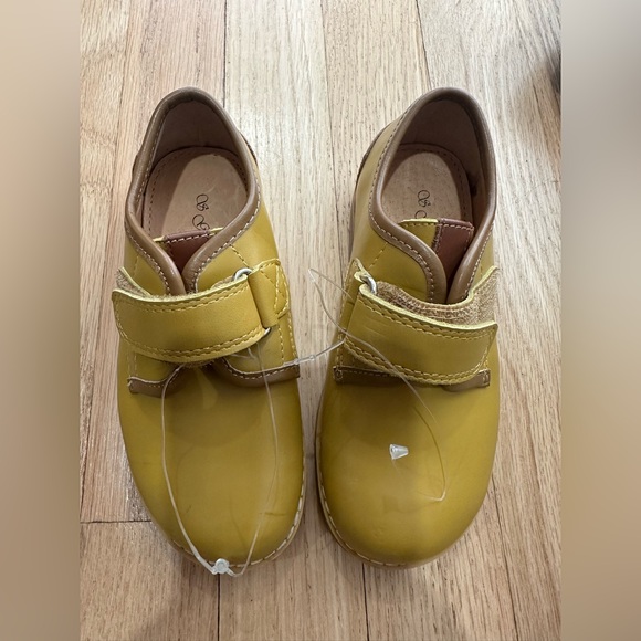 Other - NWT leather Kids Shoes
